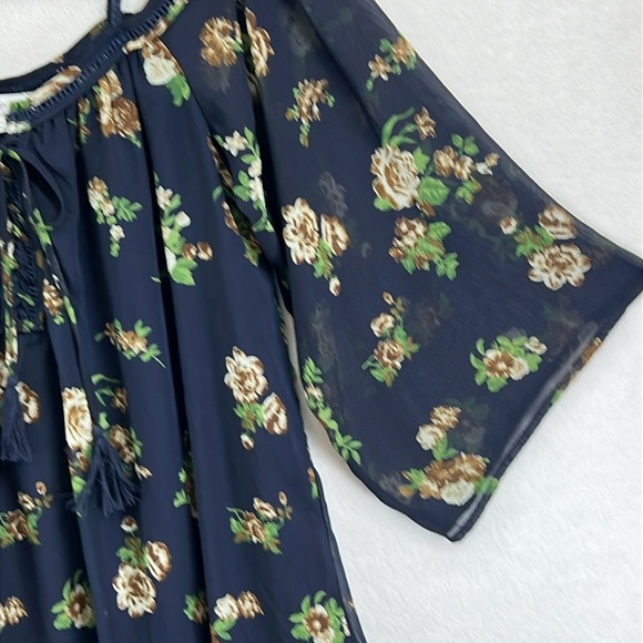 Purple Snow Women’s Top Sz M Navy Floral Cold Shoulder Long Sleeves Flowy BOHO - Picture 4 of 12